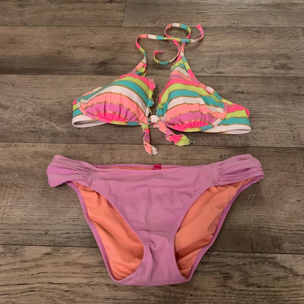 Victoria’s Secret bikini